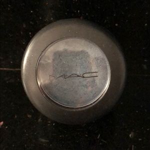 MAC Eyeshadow “Tilt”